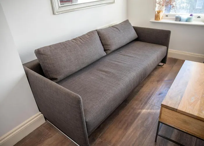 Gorgeous Light Contemporary Apt In Notting Hill